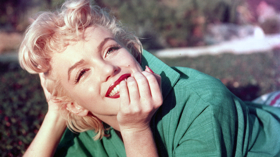 What Perfume Did Marilyn Monroe Wear? This Iconic Scent Is Available